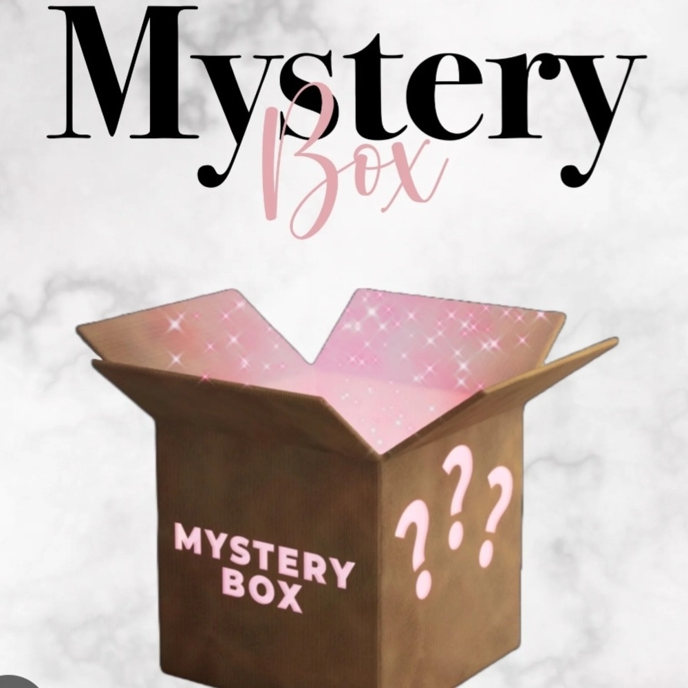 Mystery Box 🧦